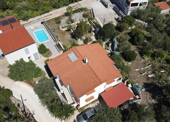 Apartment With Parking Space Lukoran, Ugljan - 25081 *