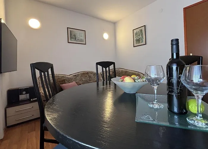 With Parking Space Lukoran, Ugljan - 25081 * Lukoran