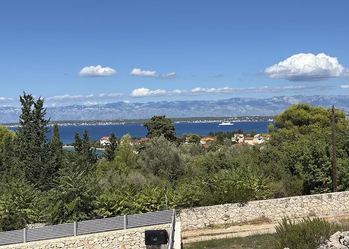 With Parking Space Lukoran, Ugljan - 25081 Lukoran